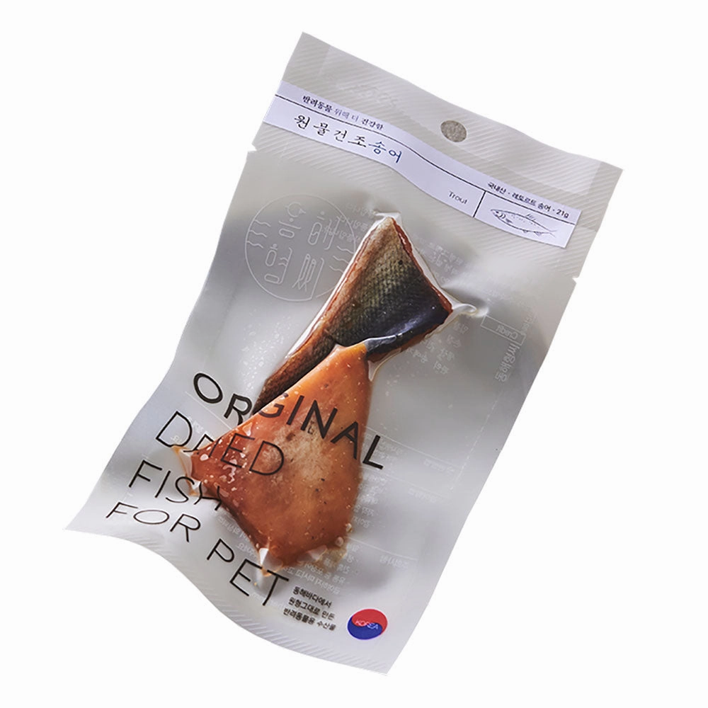 7 FOR $49.90: Eastsea Brother Trout Grain-Free Half-Dried Treats For Cats & Dogs 21g