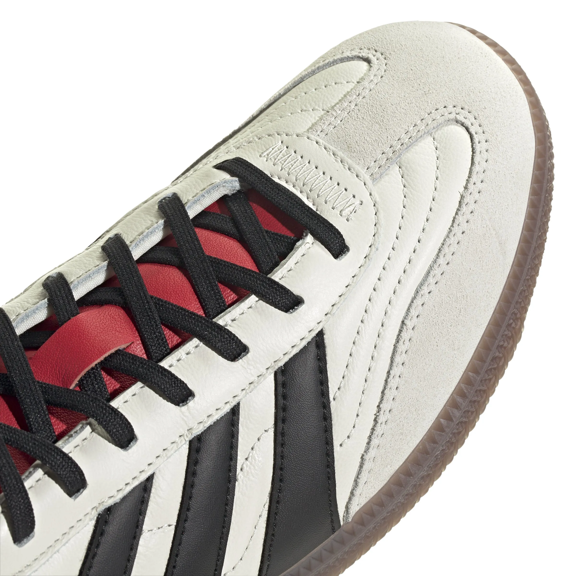 Chaussures de football adidas Predator Freestyle - Blanc cassé/Noir de base/Rouge rubis pur