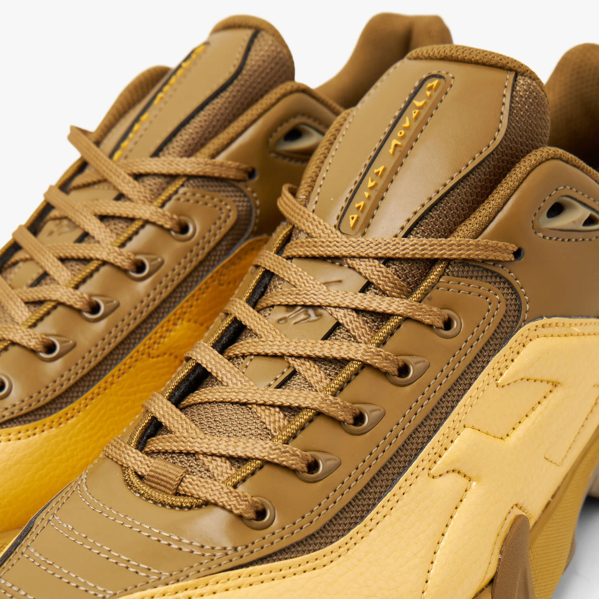 ASICS Novalis Gel-Teremoa Médaille Jaune / Miel Chaussures ASICS