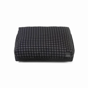 Fuzzyard Big Dreamer Pillow Bed - Yeezy Large
