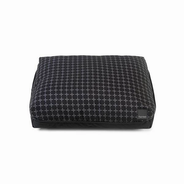Fuzzyard Big Dreamer Pillow Bed - Yeezy Small