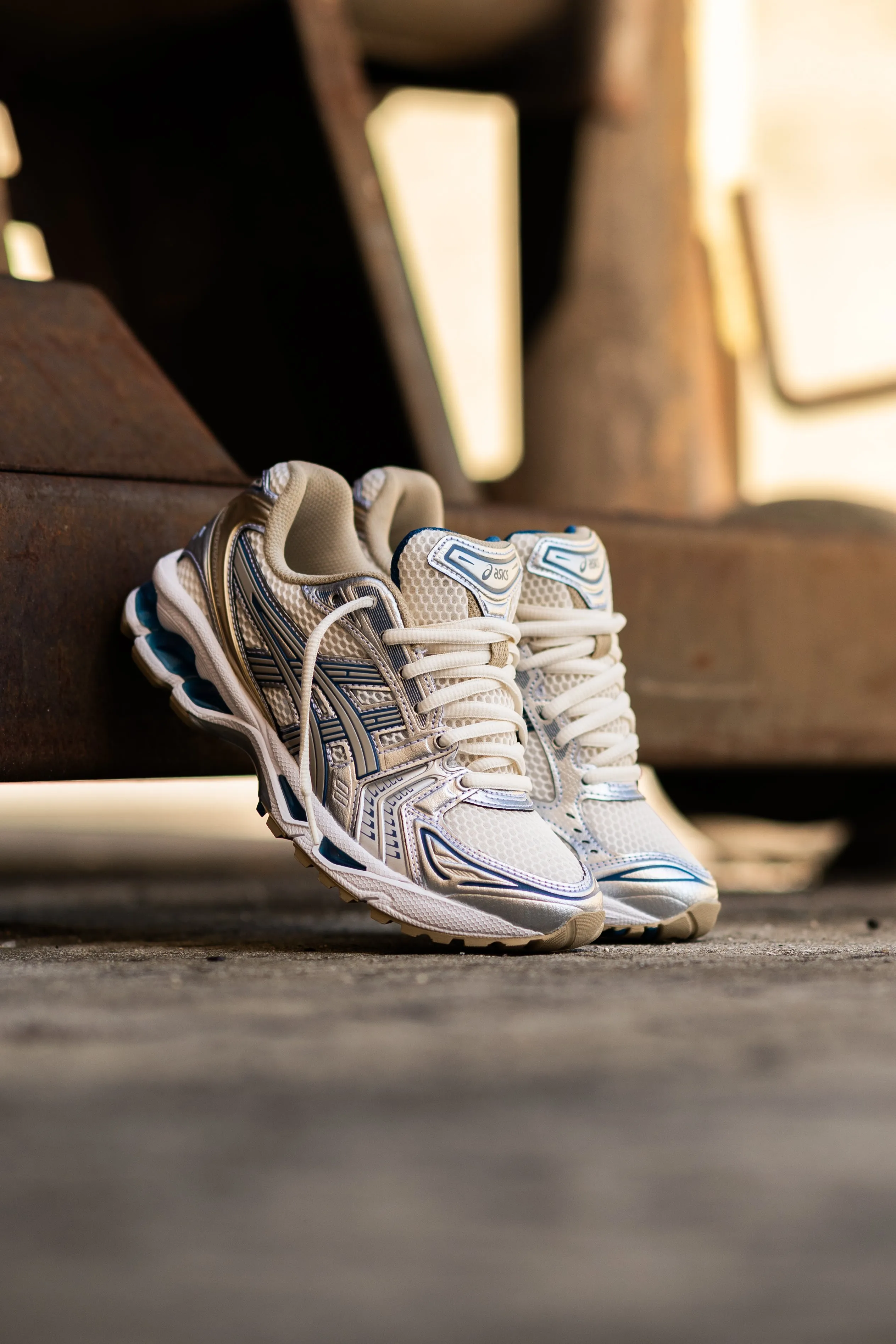 Asics Gel-Kayano 14 pour Homme (Créme/Argent Pur)