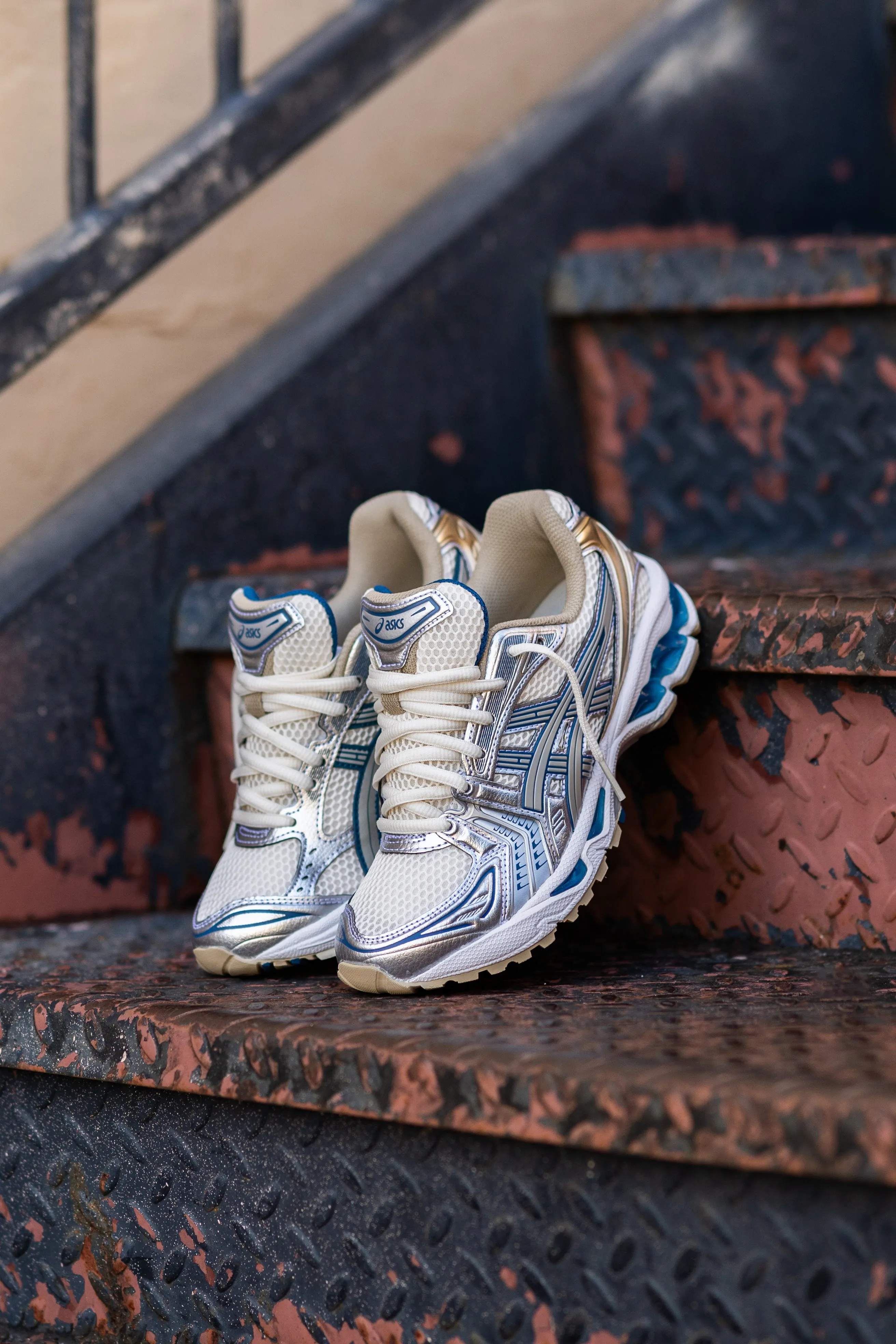 Asics Gel-Kayano 14 pour Homme (Créme/Argent Pur)