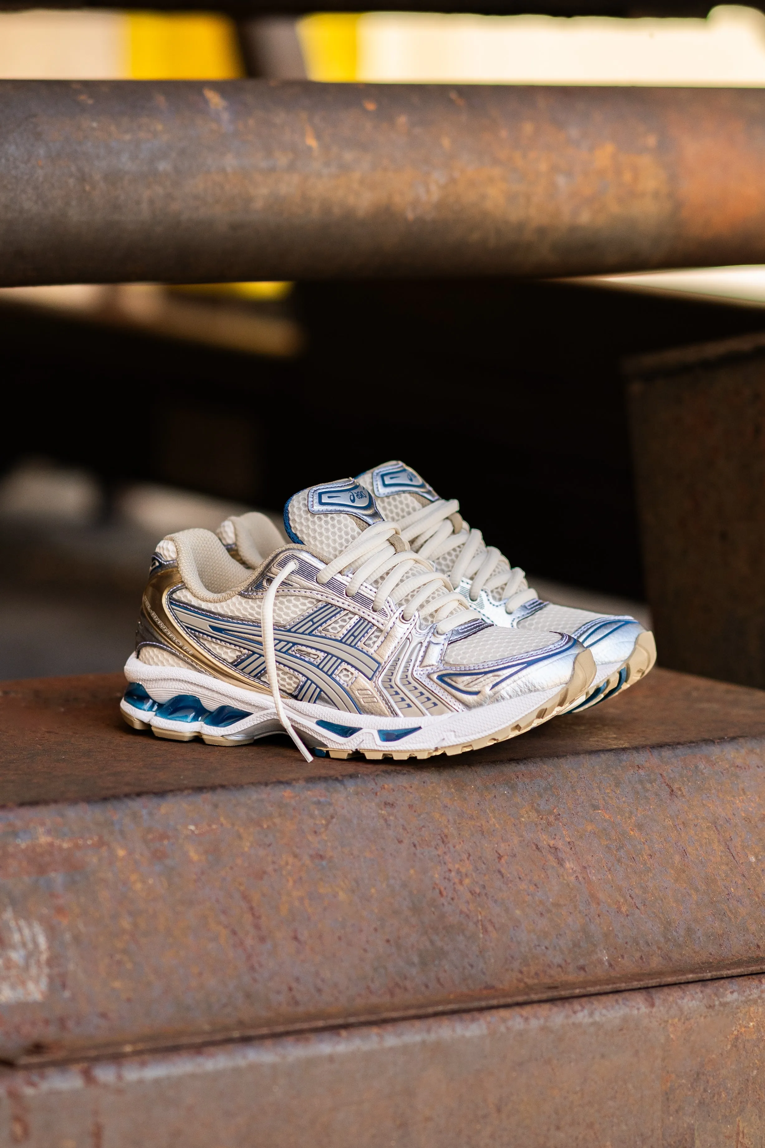 Asics Gel-Kayano 14 pour Homme (Créme/Argent Pur)