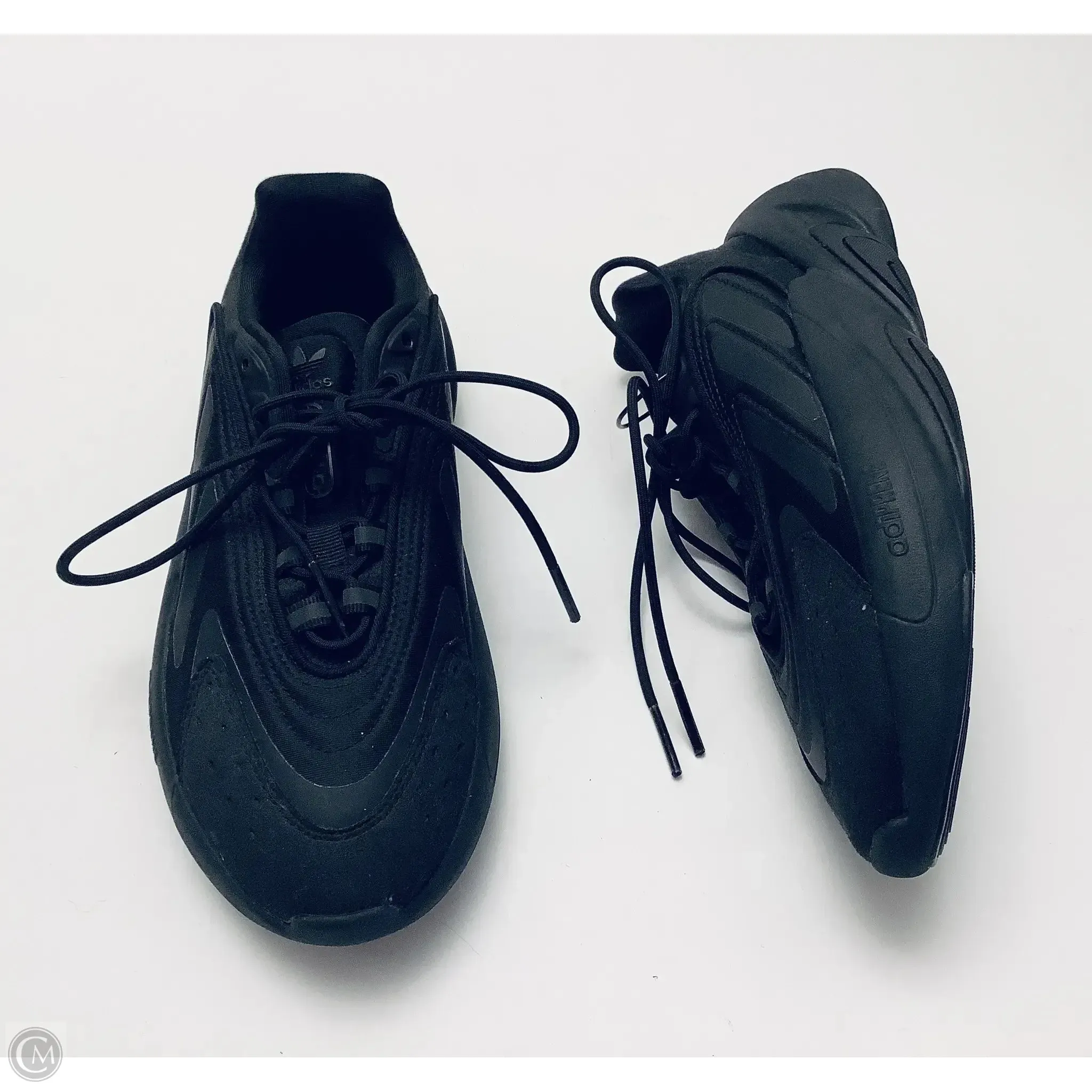 Chaussures de sport Adidas en noir, taille : 6.5