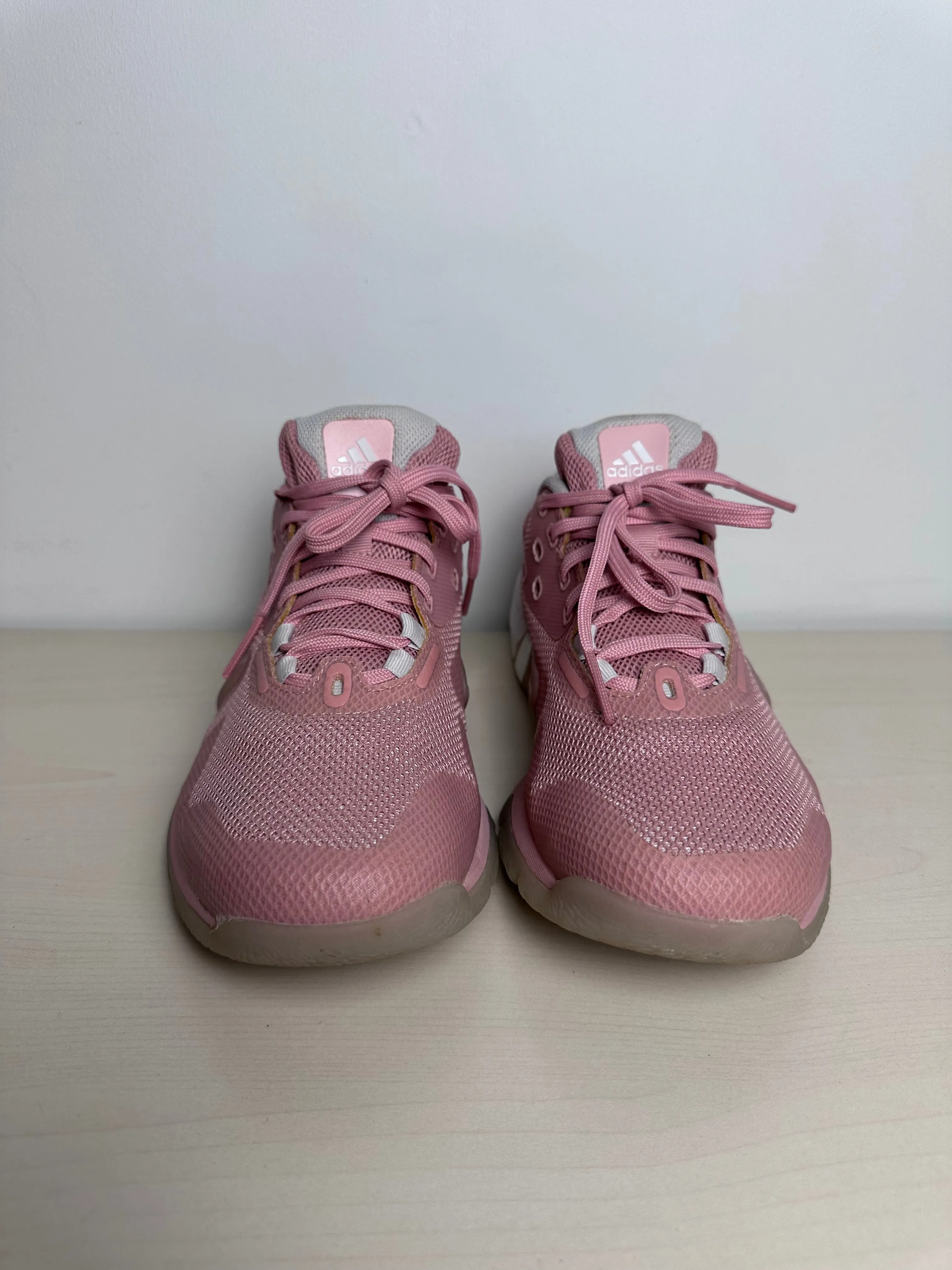 Chaussures de sport Adidas en mauve, taille : 8