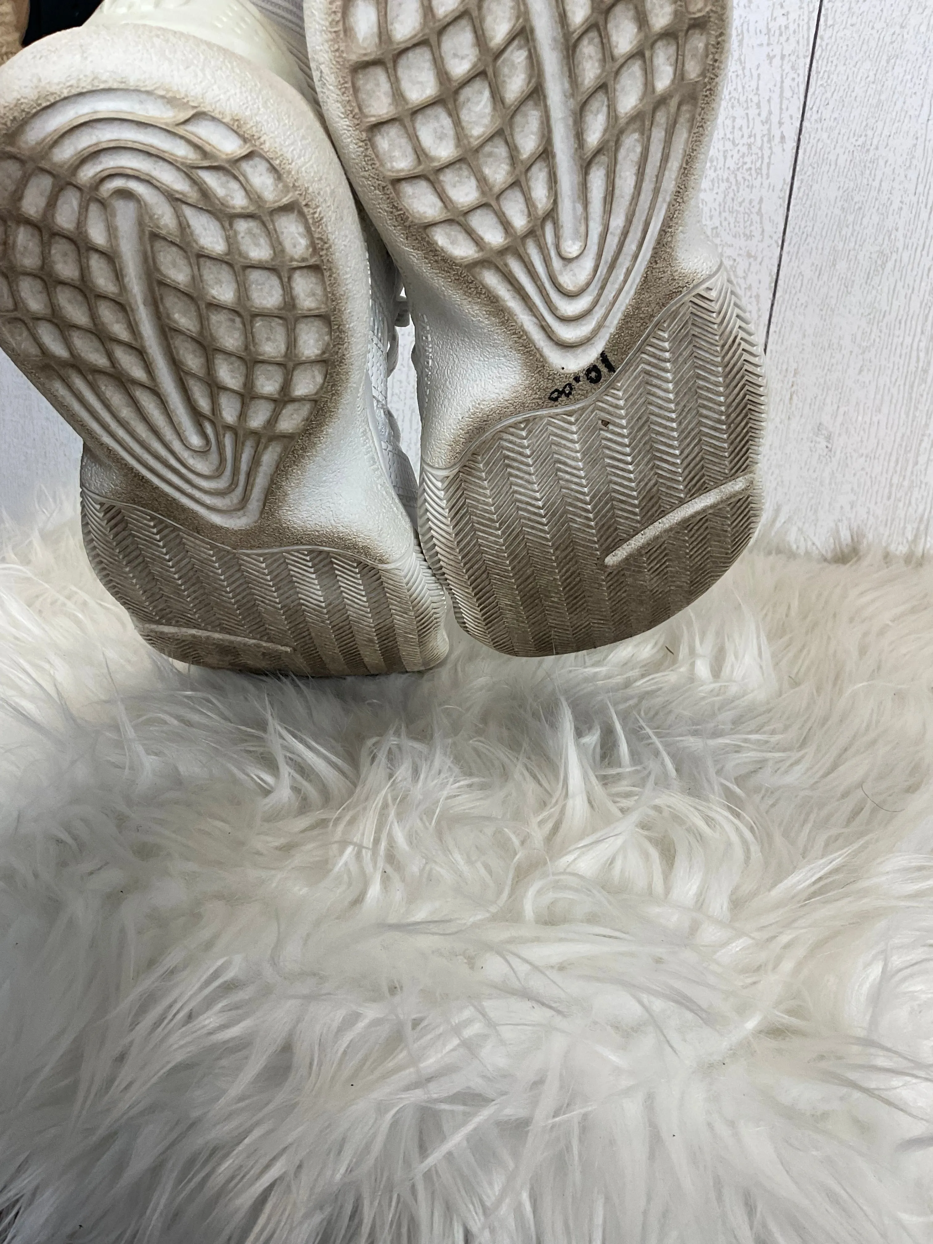 Chaussures de sport Adidas en blanc, taille : 8