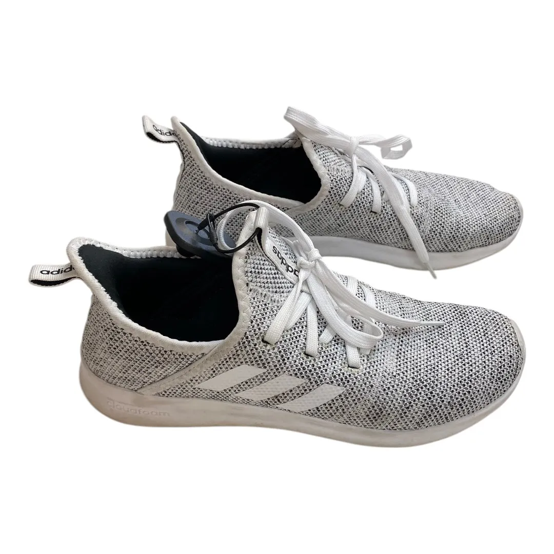 Chaussures Sneakers par Adidas en gris, Taille : 8